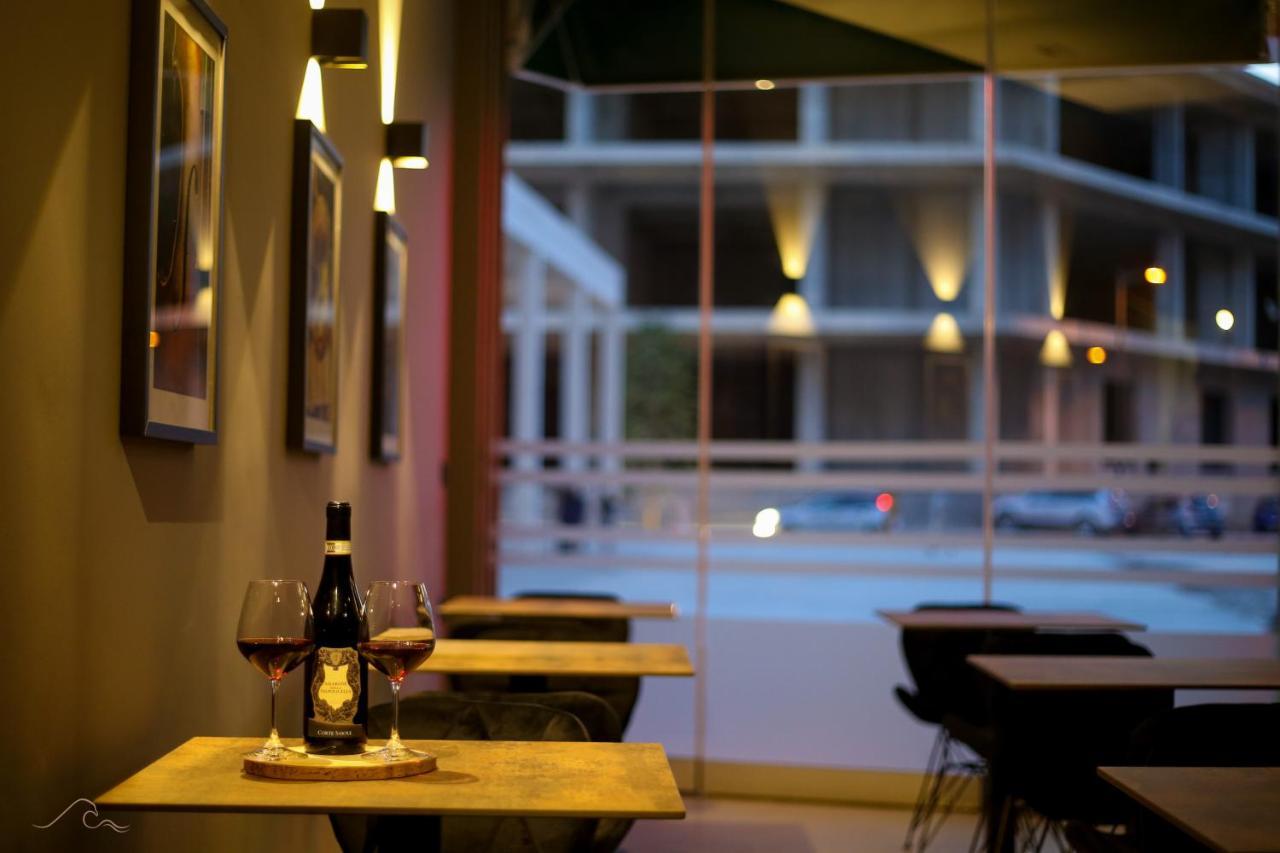 Hotel Libertas Vlorë Εξωτερικό φωτογραφία