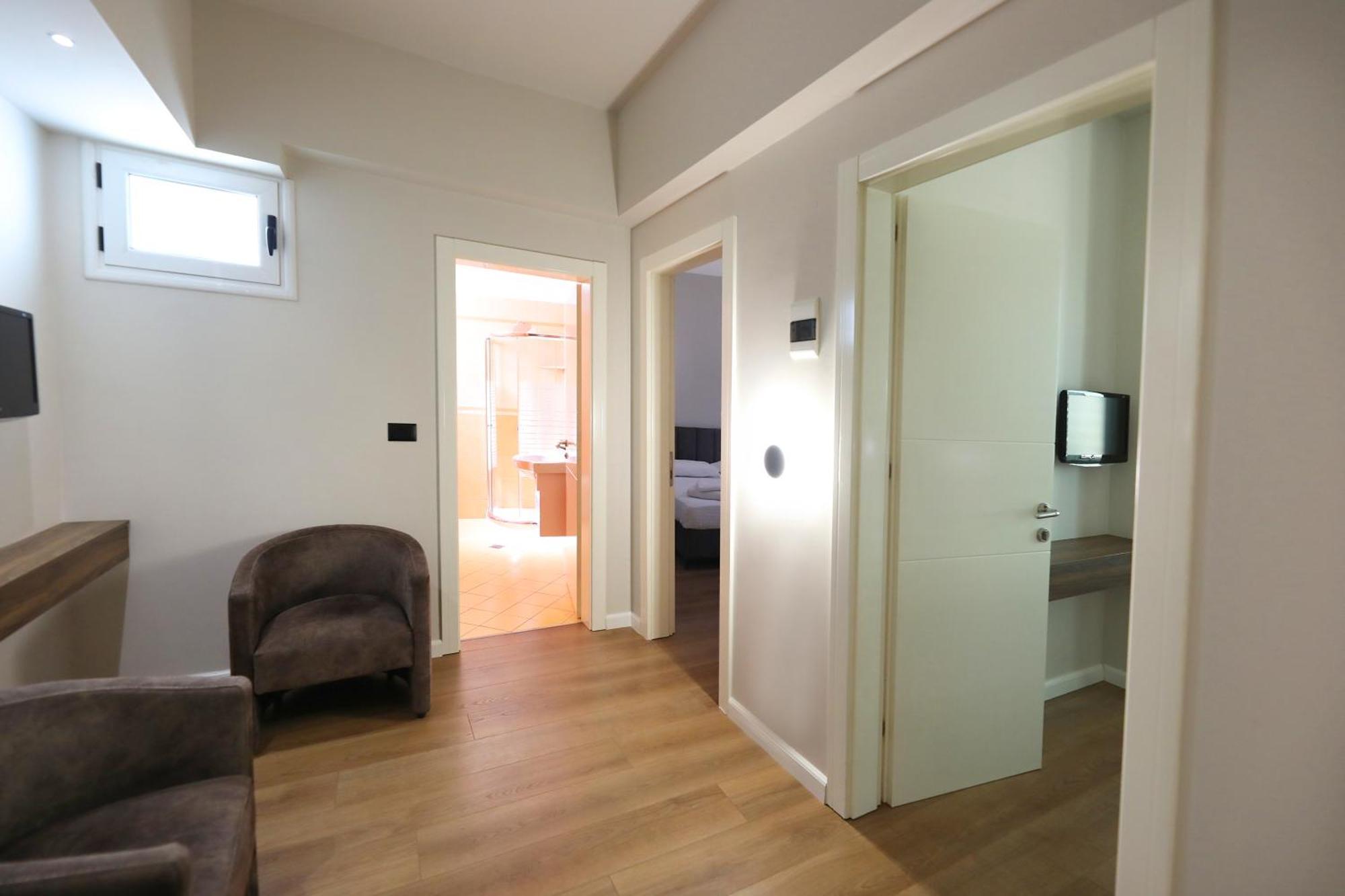 Hotel Libertas Vlorë Εξωτερικό φωτογραφία
