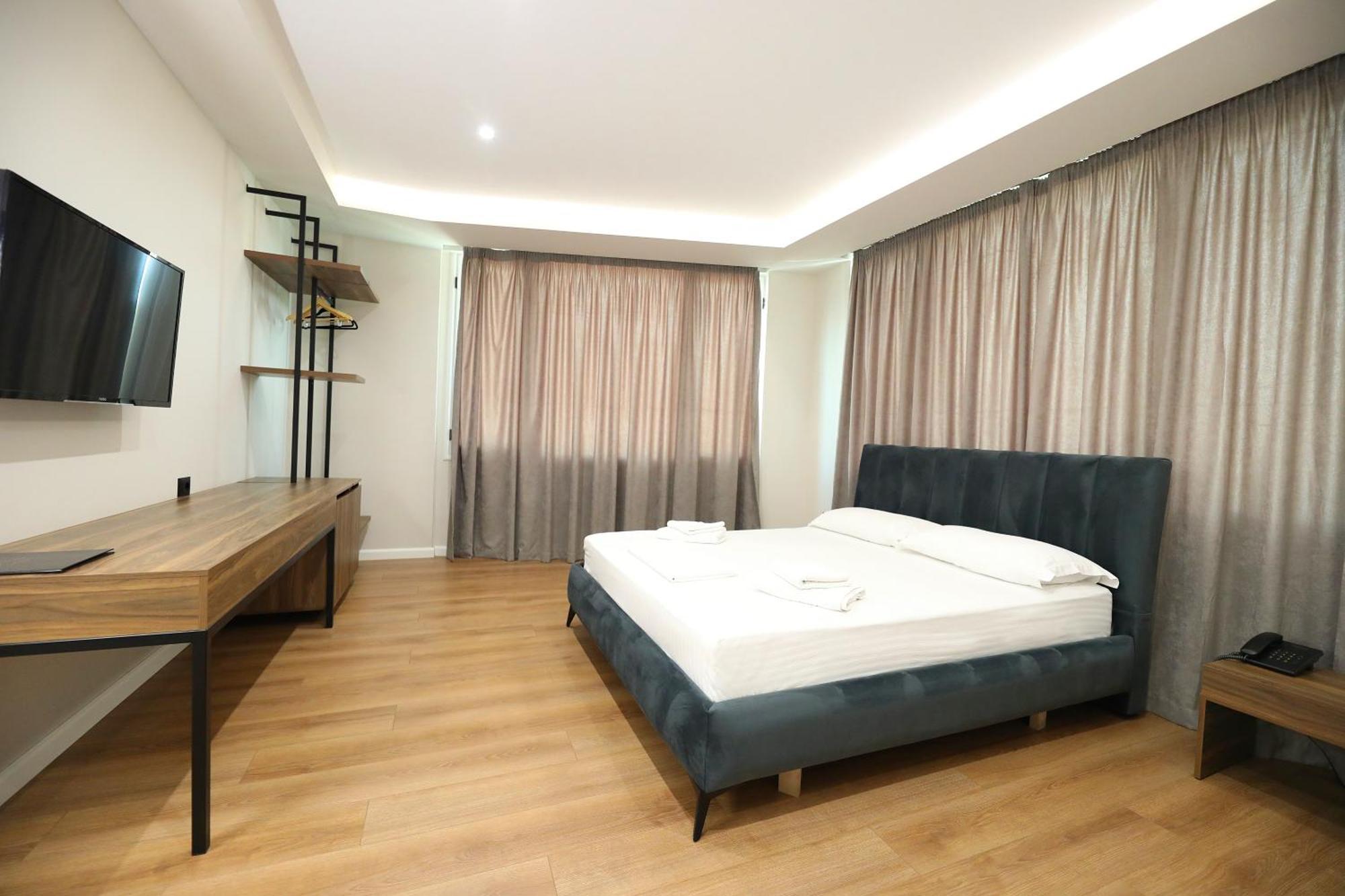 Hotel Libertas Vlorë Εξωτερικό φωτογραφία